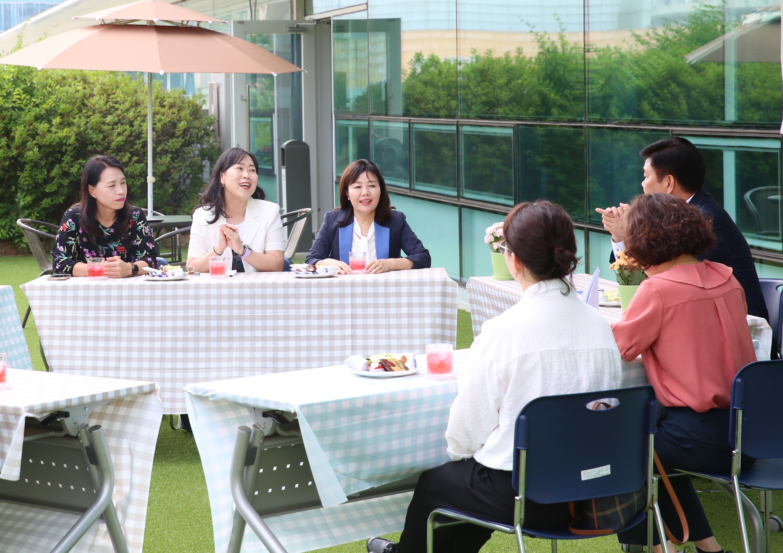 장안구 어린이집연합회 후원금 전달식5번 사진